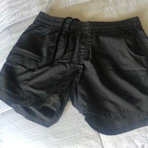 Columbia great drawstring shorts